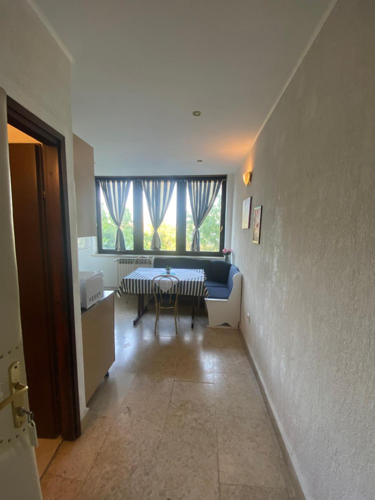 Villa Salyna Icici Exterior photo